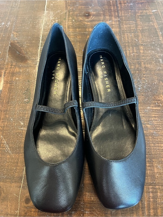 Marc Fisher Shoes - Marc Fisher Black Leather Square-Toe Mary Jane Flats - Women’s size 7